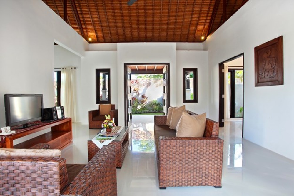 Beautiful Two-Bedroom Classic Villa in Umalas (Available in November 2024)