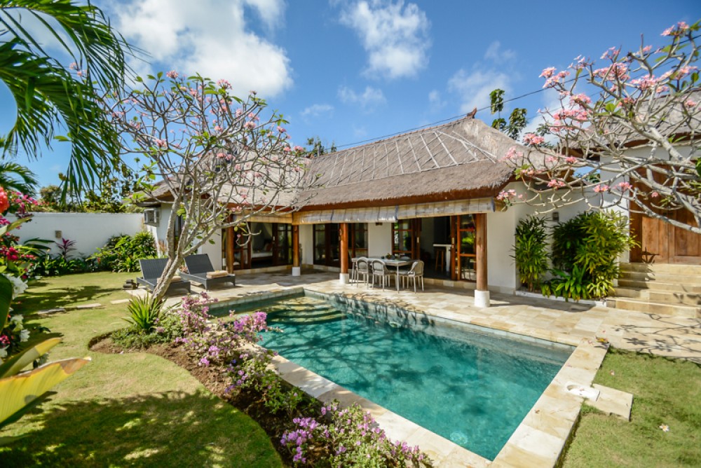 Beautiful and charming villa for sale in Ungasan - Kibarer Property