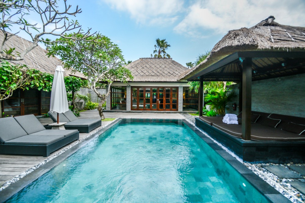 Beautiful Three Bedrooms Complex Villa For Sale In Seminyak 