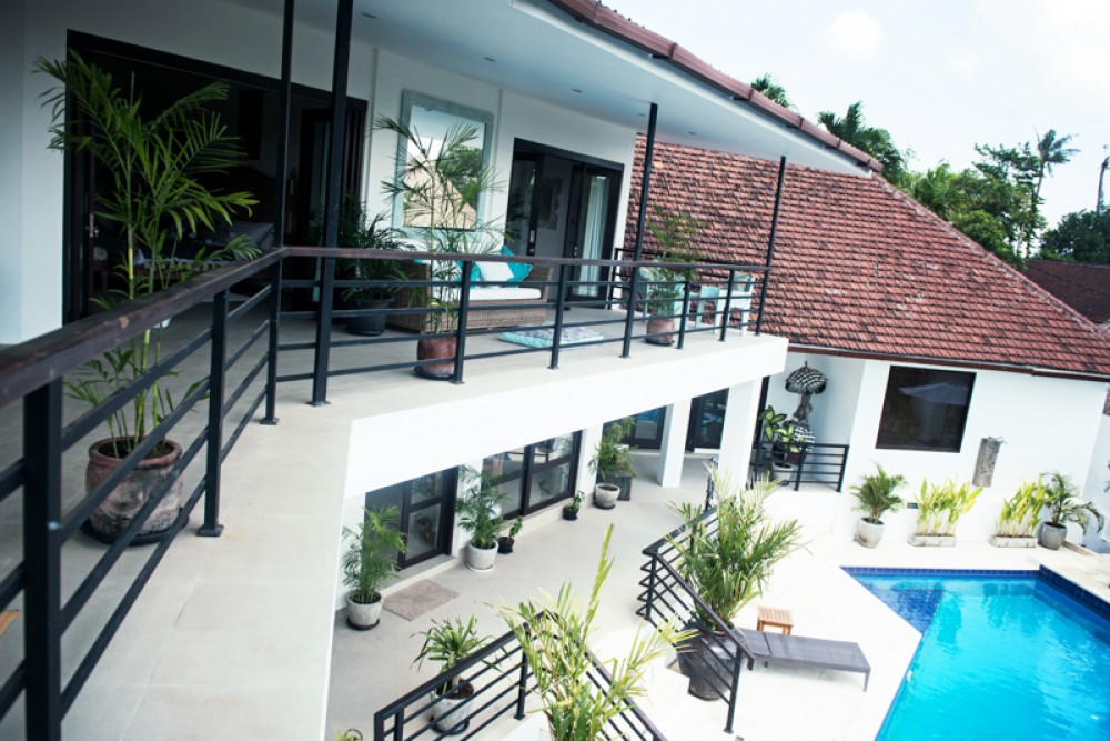 Stylish Five Bedrooms Freehold Villa for Sale in Canggu | Kibarer Property