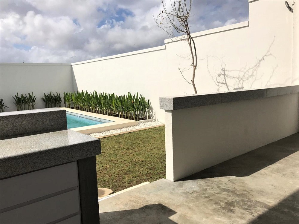 Charmante villa non meublée de deux chambres à Canggu