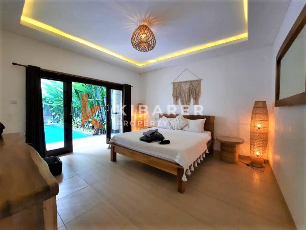 SUPERBE TROIS CHAMBRES À COUCHER VILLA À VIVRE OUVERTE À CANGGU