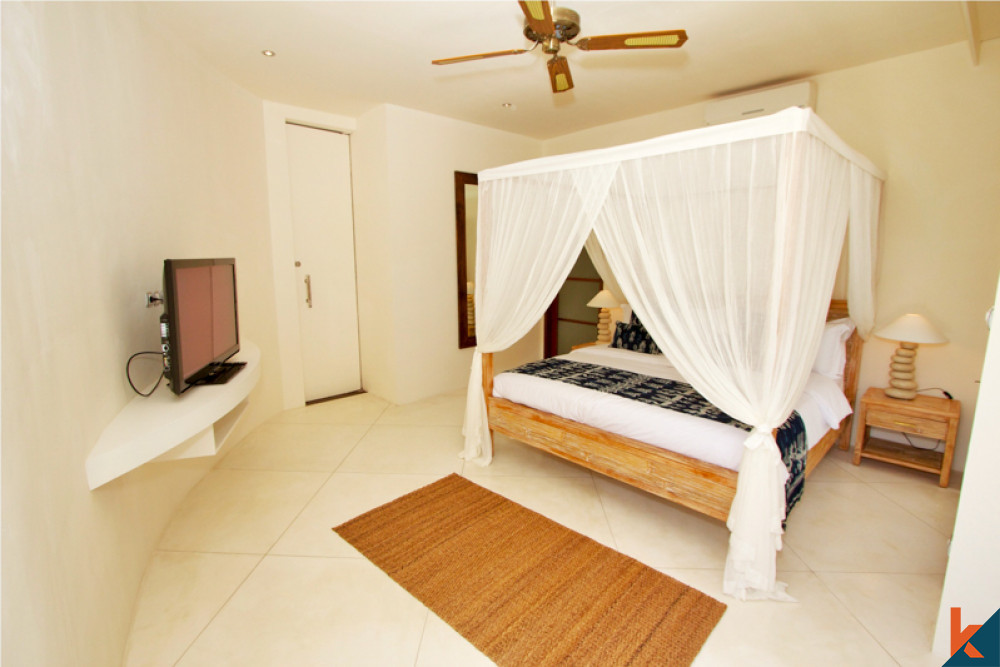 Beautiful Three Bedrooms Complex Villa for Sale in Umalas