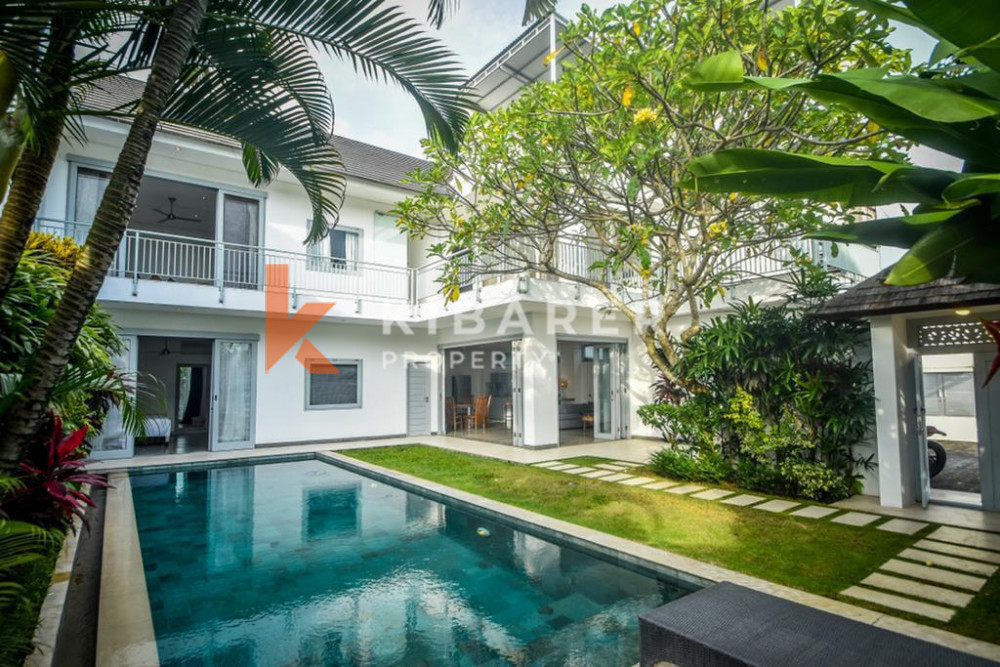 Stunning Four Bedroom Villa located in central Canggu area