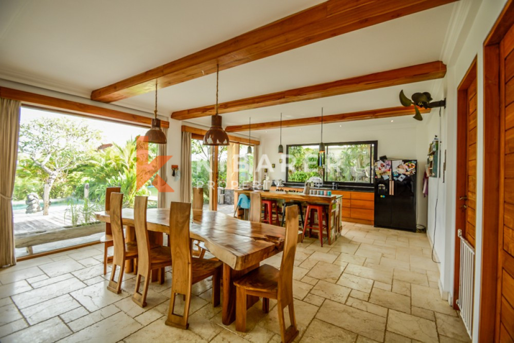 Incroyable vue sur l'océan Villa fermée de quatre chambres à coucher à Ungasan