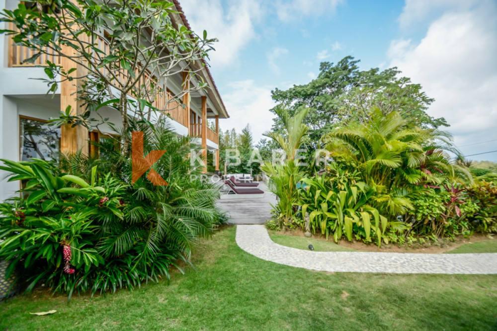 Luxurious Five Bedrooms Freehold Villa for Sale in Canggu