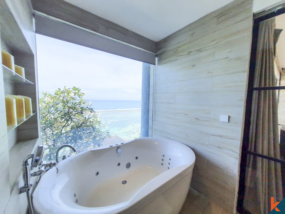 Amazing Ocean View Clifftop Villa With Private Beach in Nusa Dua