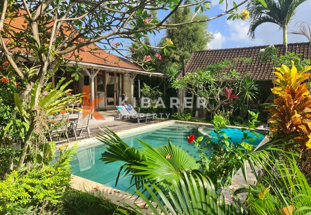 Luxurious Five Bedrooms Freehold Villa for Sale in Canggu