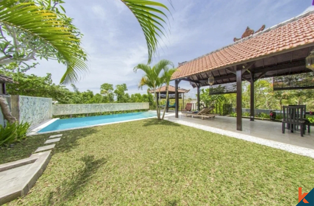 Charming Freehold Villa with Amazing View in Ungasan