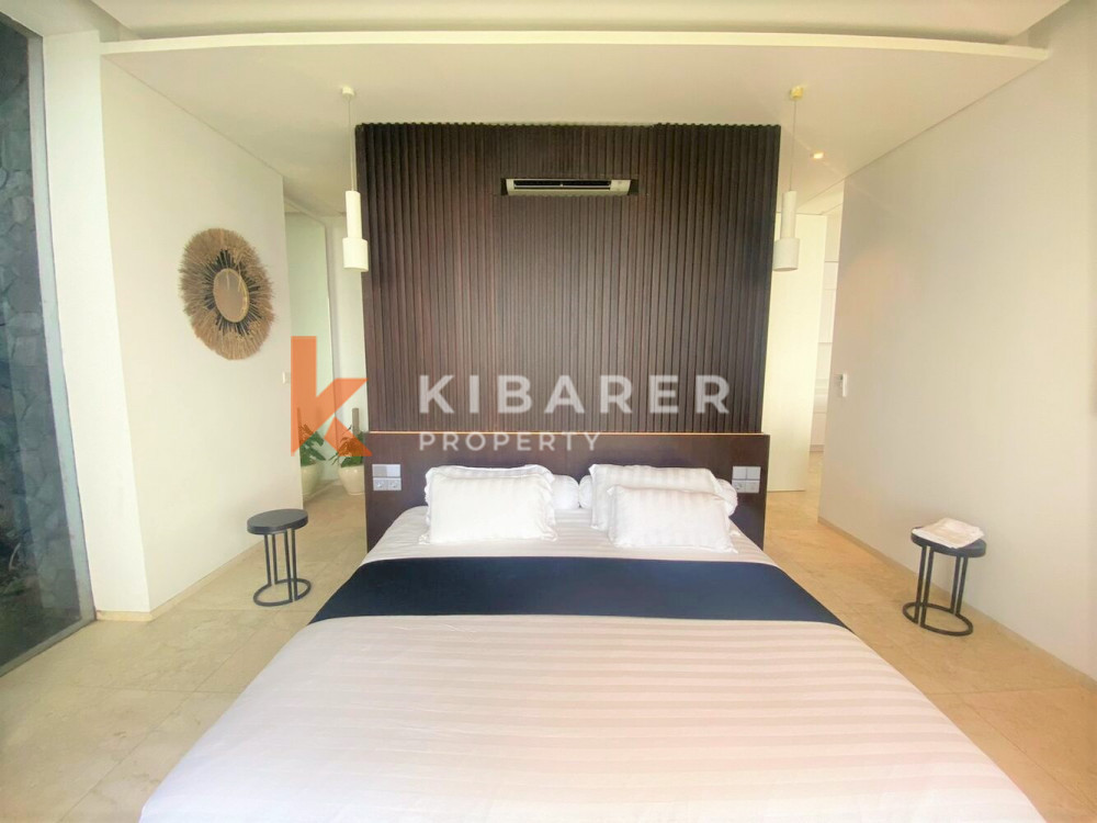 Vila Ruang Tamu Tertutup Dua Kamar Tidur Modern dengan Pemandangan Laut di Uluwatu