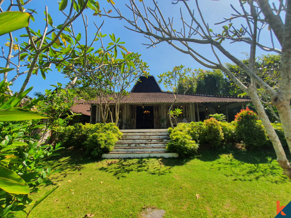 Exquisite Villa in Uluwatu For Sale