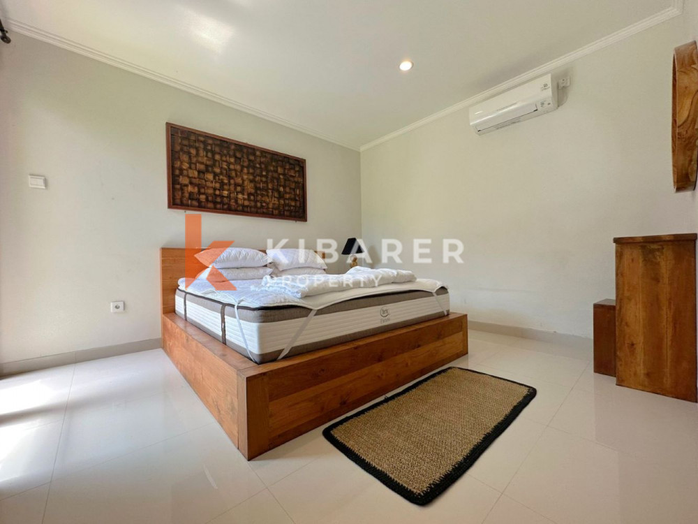 Cozy Three Bedroom Open Living Villa Nestled in Berawa