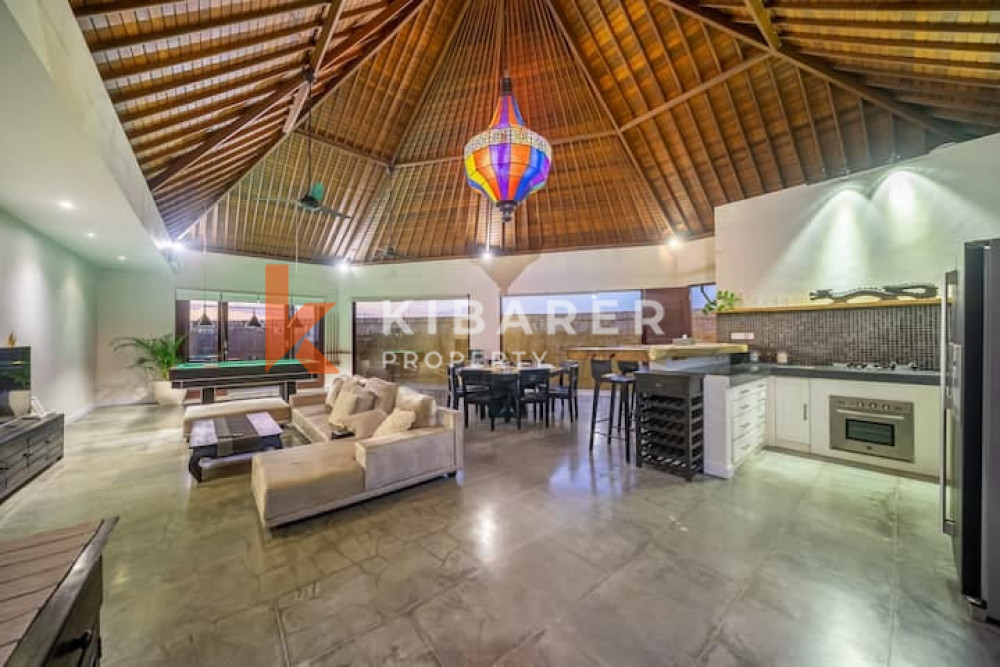 Superbe villa de quatre chambres nichée au cœur de Canggu