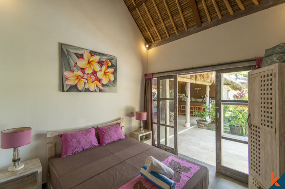 Traditional two bedroom villa with tropical touch