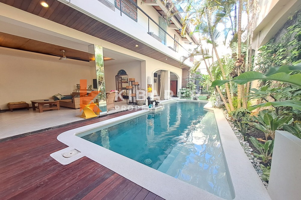 Villa accueillante de deux chambres avec jardin sur le toit à Sanur (LOCATION MINIMUM 3 ANS)