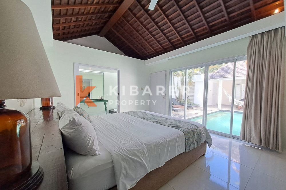 Villa de détente confortable d'une chambre à coucher ouverte dans la région de Seminyak