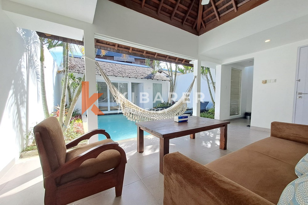 Villa de détente confortable d'une chambre à coucher ouverte dans la région de Seminyak