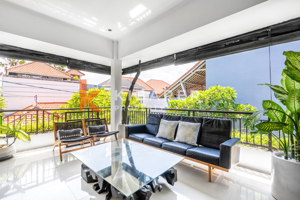 Stunning Three Bedroom Open Living Room Scandinavian Villa in Canggu