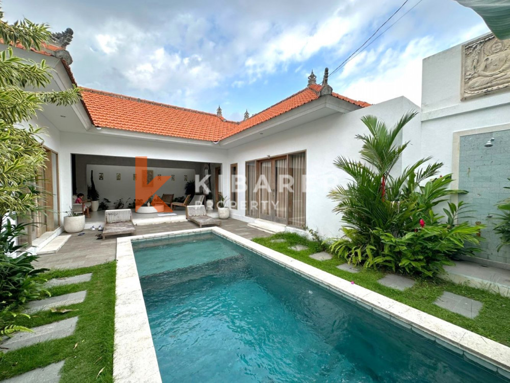 Luxurious Five Bedrooms Freehold Villa for Sale in Canggu