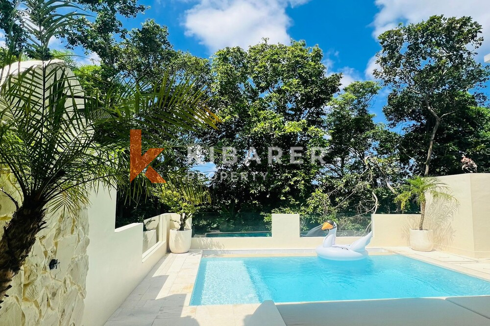 Villa bohème fermée de deux chambres entourée par la nature à Canggu