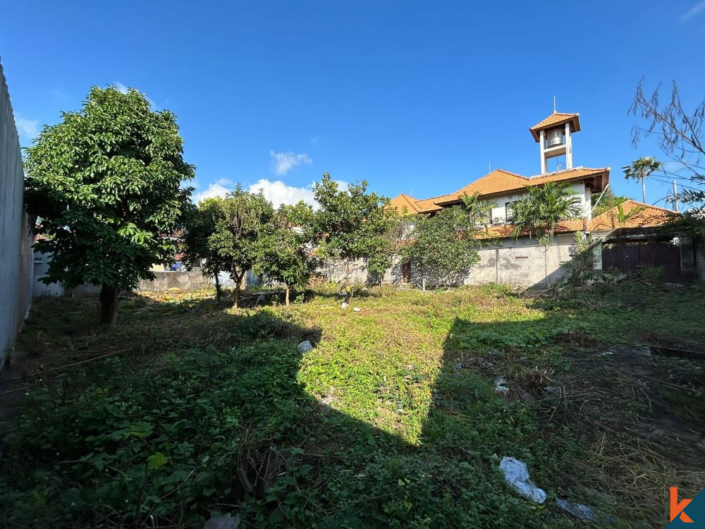 Leasehold 6 Are Land situated in Padonan