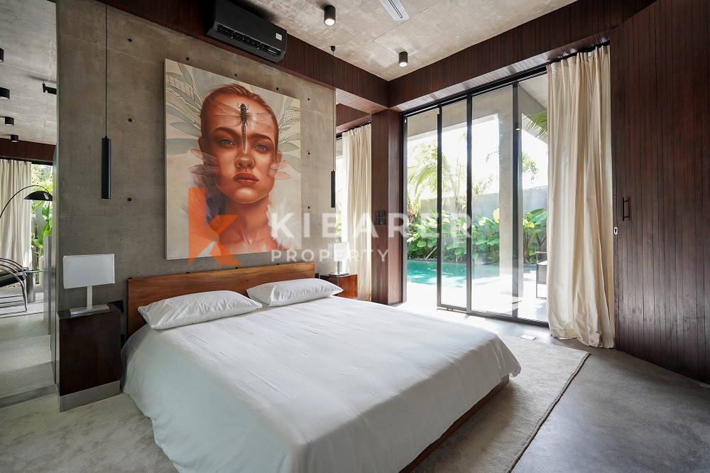 Villa de 2 chambres avec salon fermé et brutalisme tropical dans une zone premium en bordure de Canggu