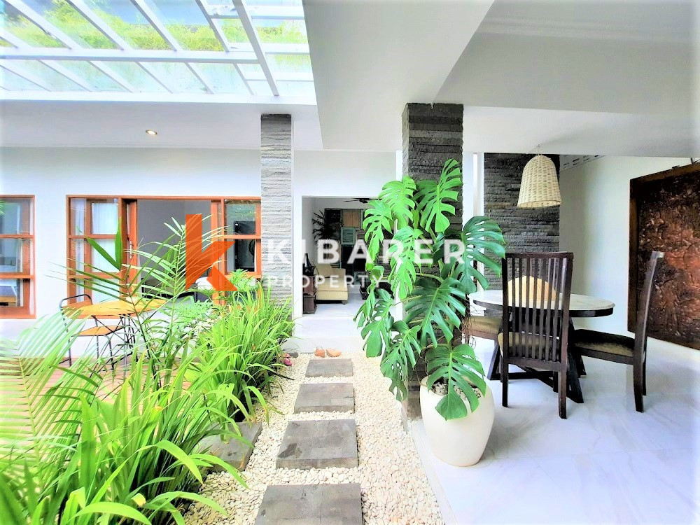 Beautiful three bedrooms open living room villa in jimbaran