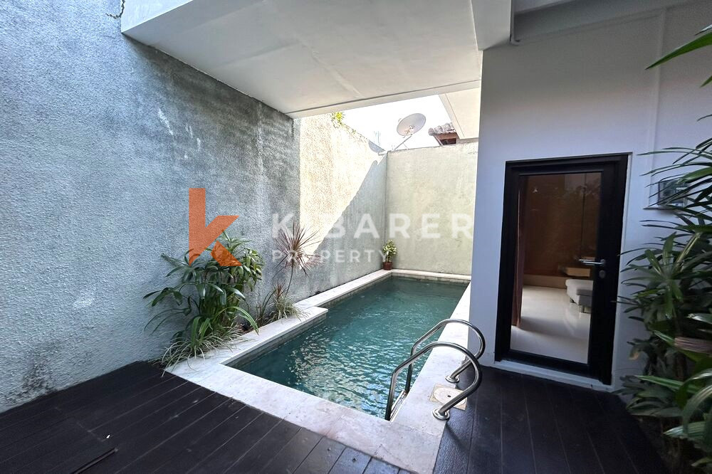 Cozy Two Bedroom Enclosed Living Room Villa with Pool in Jimbaran