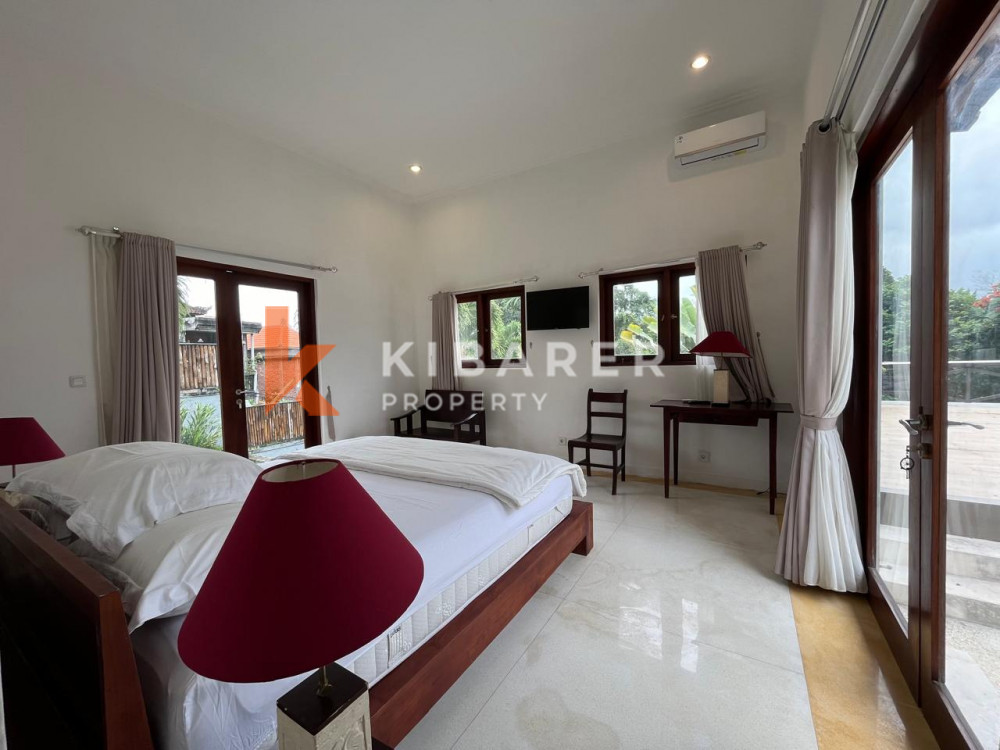 Jungle four bedrooms open living room villa in mengwi area