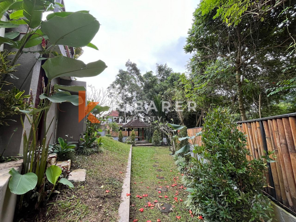 Jungle four bedrooms open living room villa in mengwi area