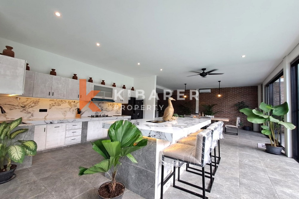 Brick-Style Brandnew Three-Bedroom Enclosed Living Room Villa in Kerobokan Area