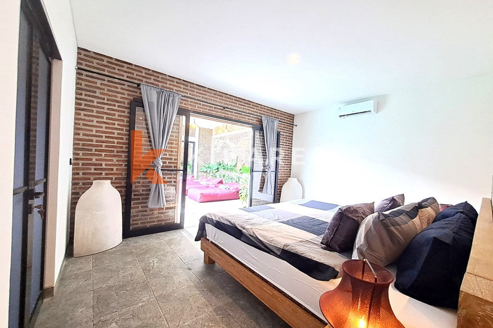 Brick-Style Brandnew Three-Bedroom Enclosed Living Room Villa in Kerobokan Area