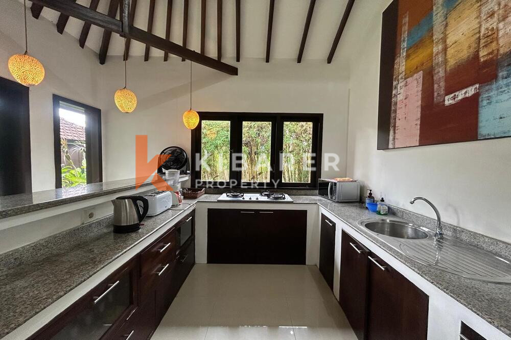 Breathtaking Three Bedroom Enclosed Living Room Classic Villa in Kerobokan