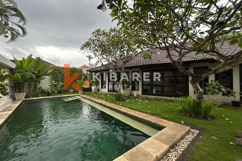 Breathtaking Three Bedroom Enclosed Living Room Classic Villa in Kerobokan