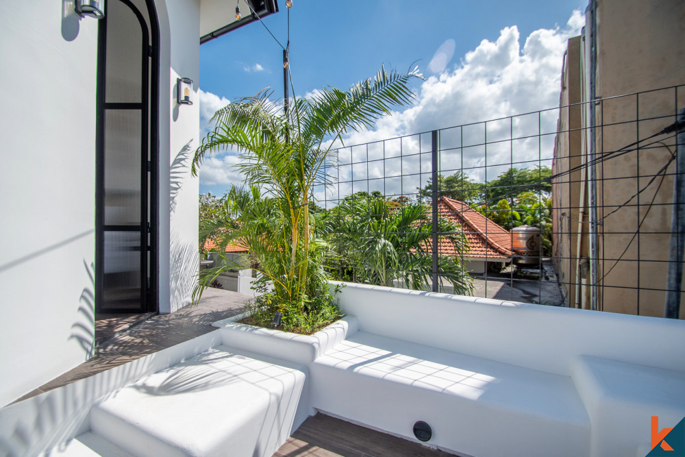 Villa neuve de charme de trois chambres à coucher en pleine propriété à vendre à Canggu