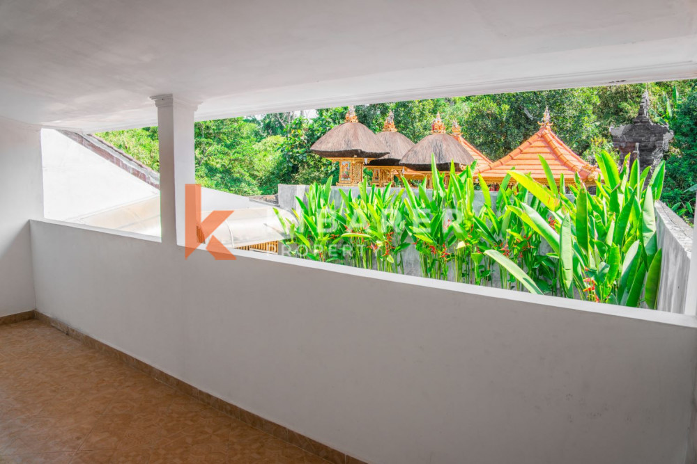 Cozy and Stunning One Bedroom Apartment Situated in Tumbak Bayuh