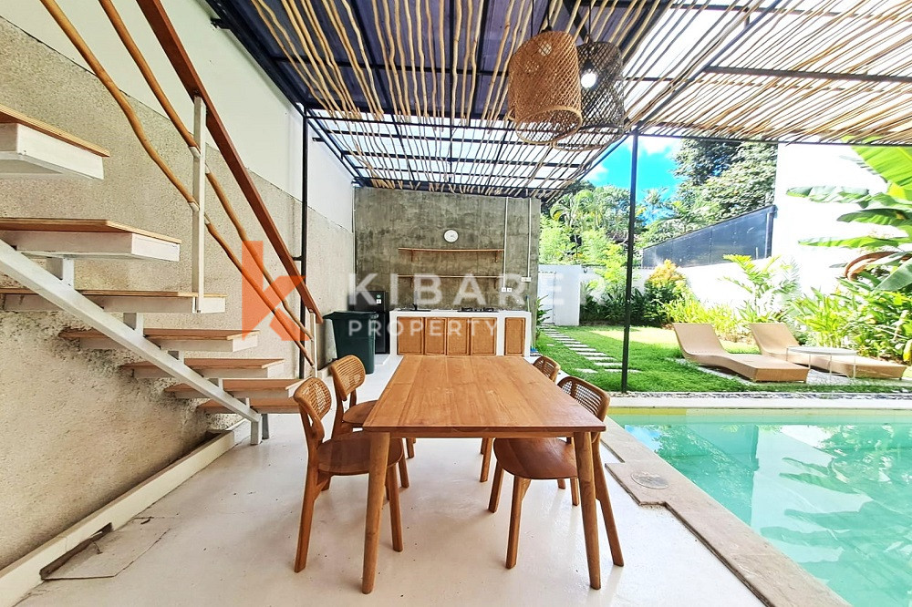 Newly Renovated Four-Bedrooms Enclosed Living Villa Situated In Seminyak Area