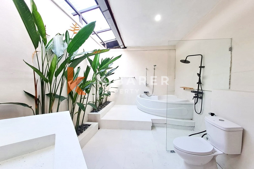 Newly Renovated Four-Bedrooms Enclosed Living Villa Situated In Seminyak Area