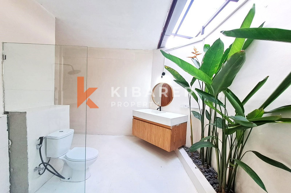 Newly Renovated Four-Bedrooms Enclosed Living Villa Situated In Seminyak Area