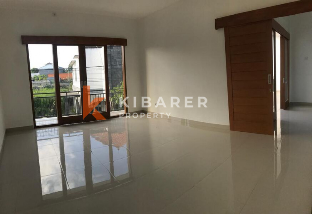 Unfurnished Spacious Modern Enclosed Living Villa for Rent in Canggu