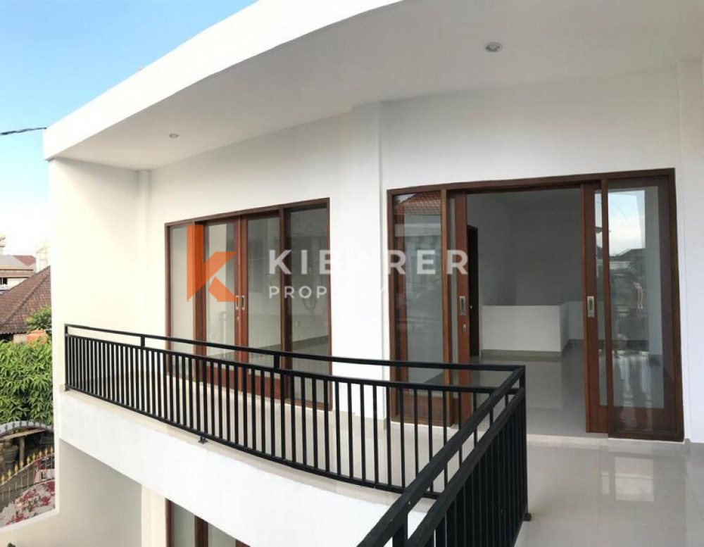 Unfurnished Spacious Modern Enclosed Living Villa for Rent in Canggu