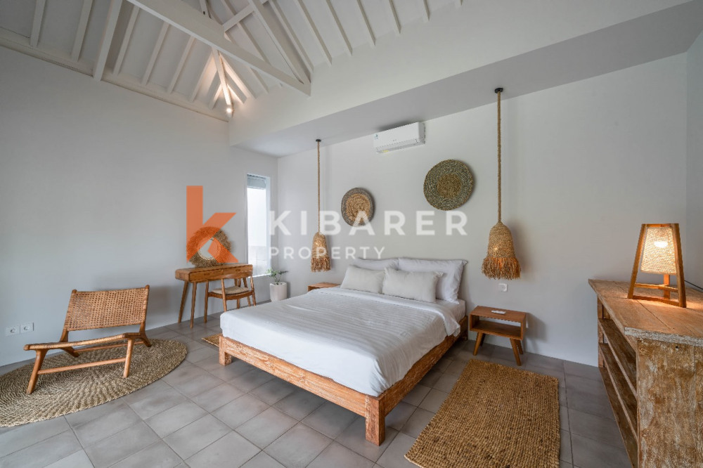 Spacious Five-bedroom Villa with Classic Indonesian Style for Rent in Canggu