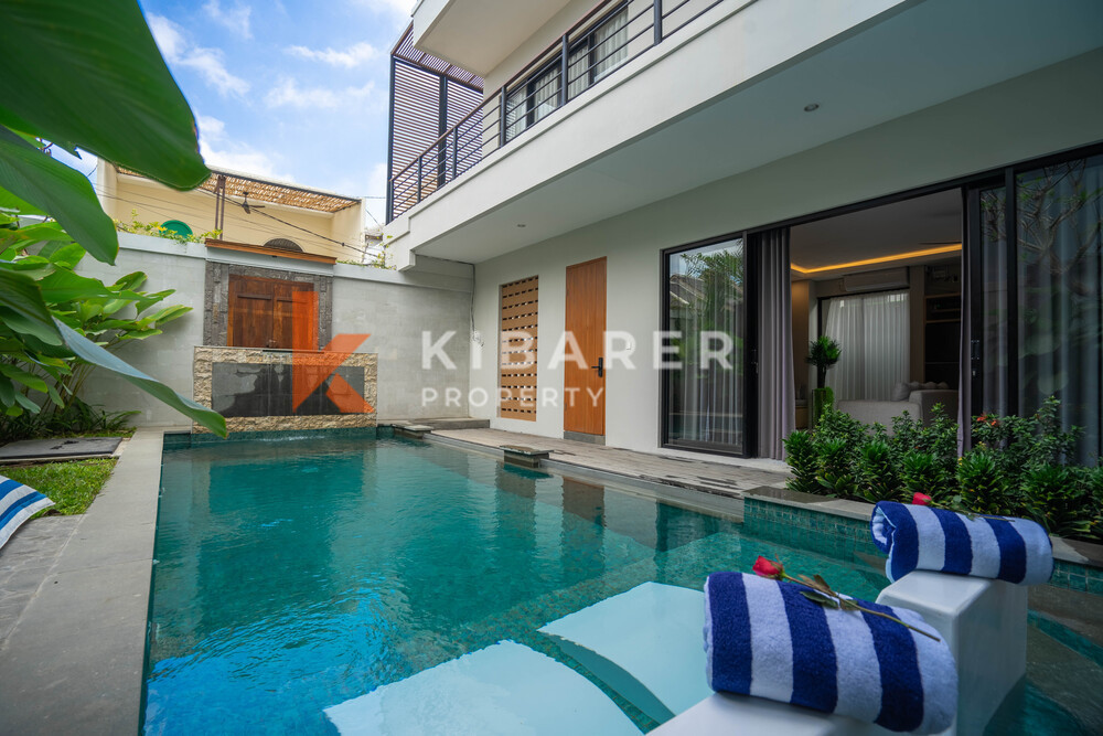 Amazing Three Bedroom Enclosed Living Contemporary Villa with Jacuzzi in Ungasan