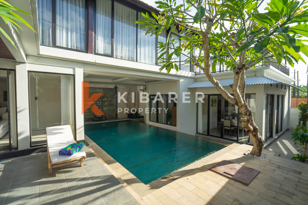 Marvelous Four-Bedroom Enclosed Living Room Luxury Villa with Gym in Jimbaran