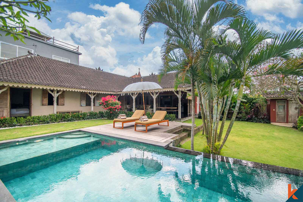 Luxurious Five Bedrooms Freehold Villa for Sale in Canggu