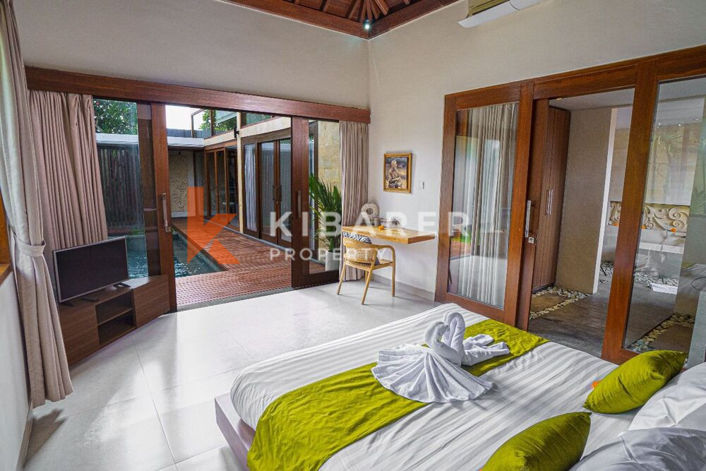 Cozy Three Bedrooms Enclosed Living Room Villa in Berawa (Available on January 11th, 2025)