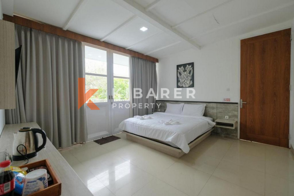 Spacious Five-bedroom Villa with Enclosed Living for Rent in Jimbaran