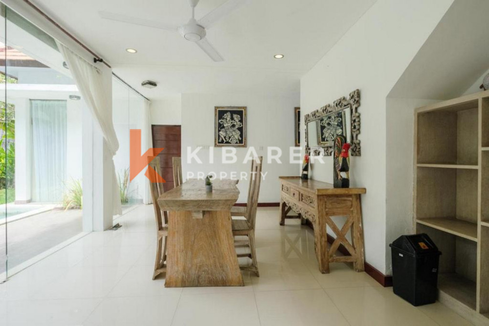 Spacious Five-bedroom Villa with Enclosed Living for Rent in Jimbaran