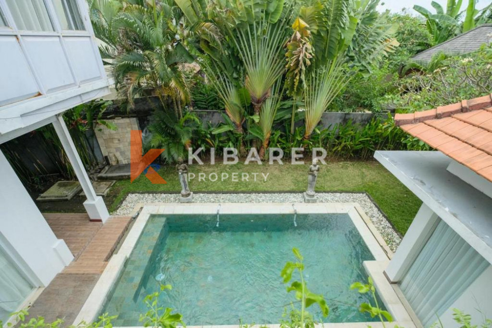 Spacious Five-bedroom Villa with Enclosed Living for Rent in Jimbaran