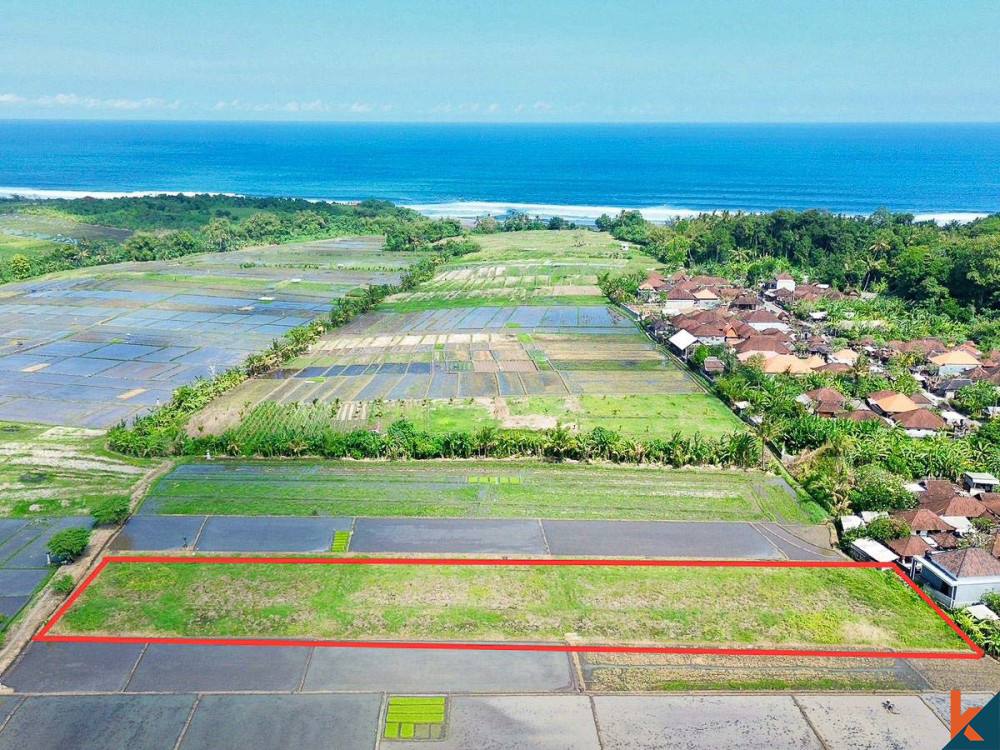 Tanah hak milik yang luas dengan pemandangan pantai di Tabanan